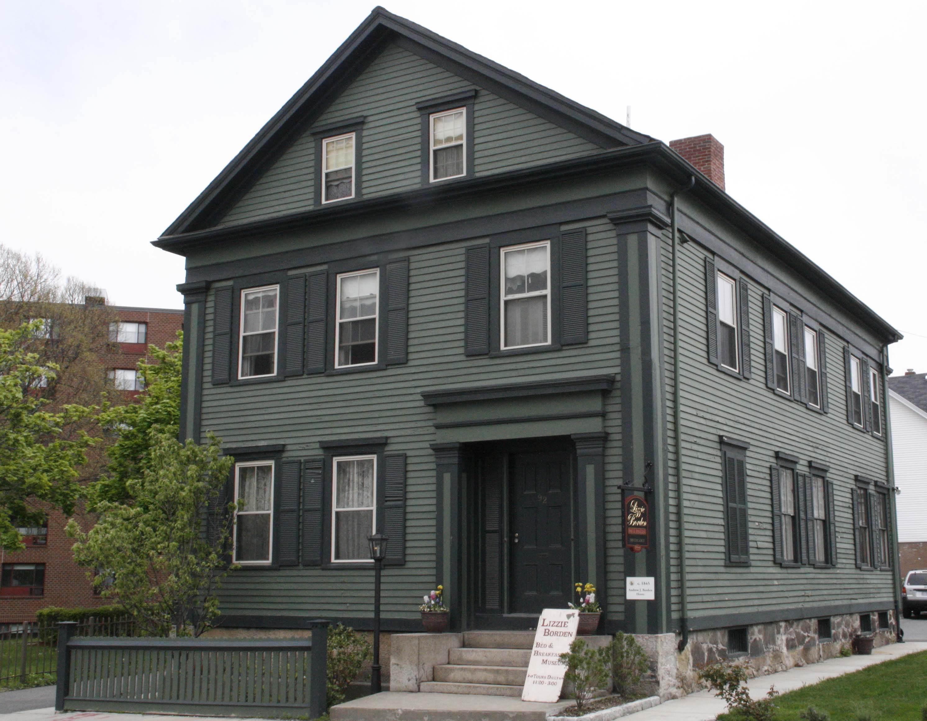 A bed and breakfast/museum located in Fall River, Massachusetts that is the location of the famous Borden murders.