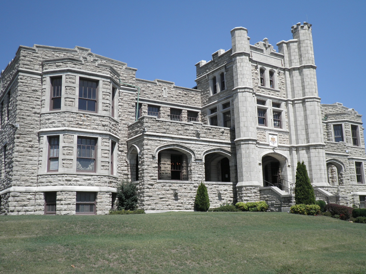 Pythian Castle paranormal