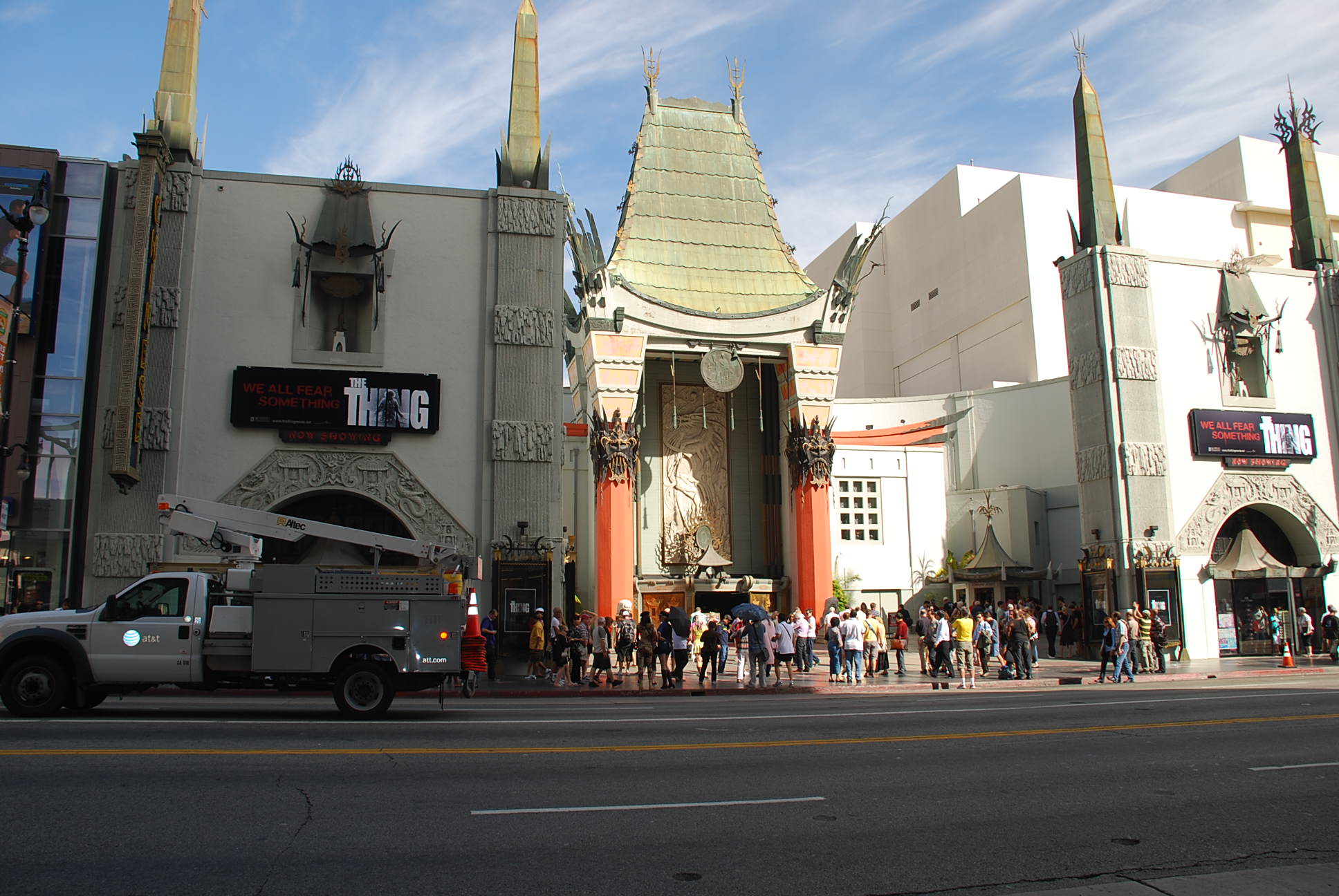 Grauman's Chinese Theatre paranormal