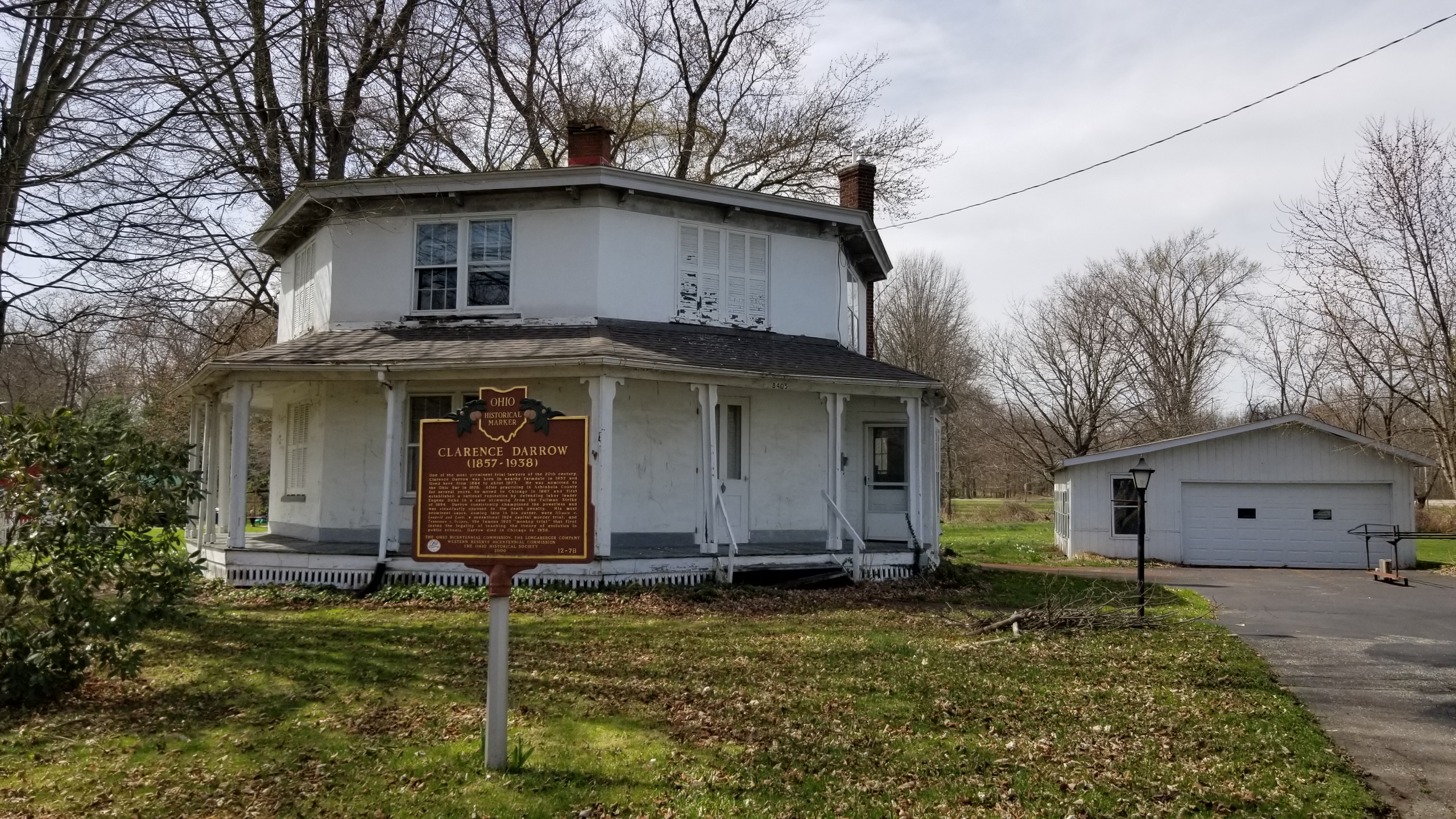 Clarence Darrow Octagon House paranormal