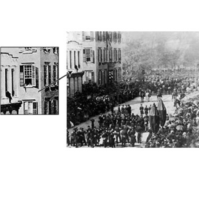 Photograph showing Abraham Lincoln's Casket and Teddy Roosevelt in the same picture.