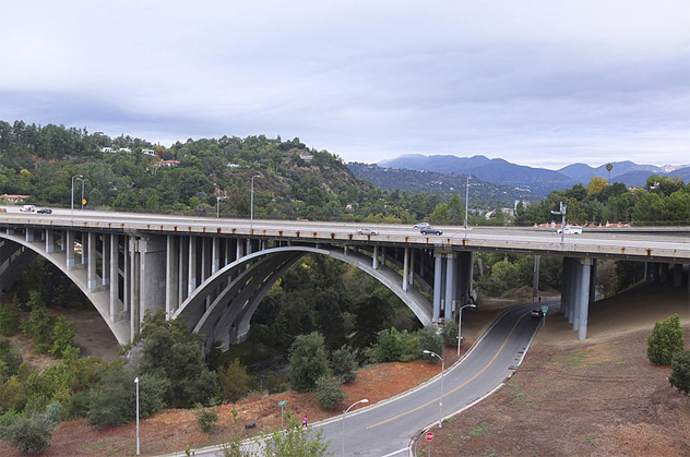 The paranormal story behind Pasadena's Colorado Street Bridge.