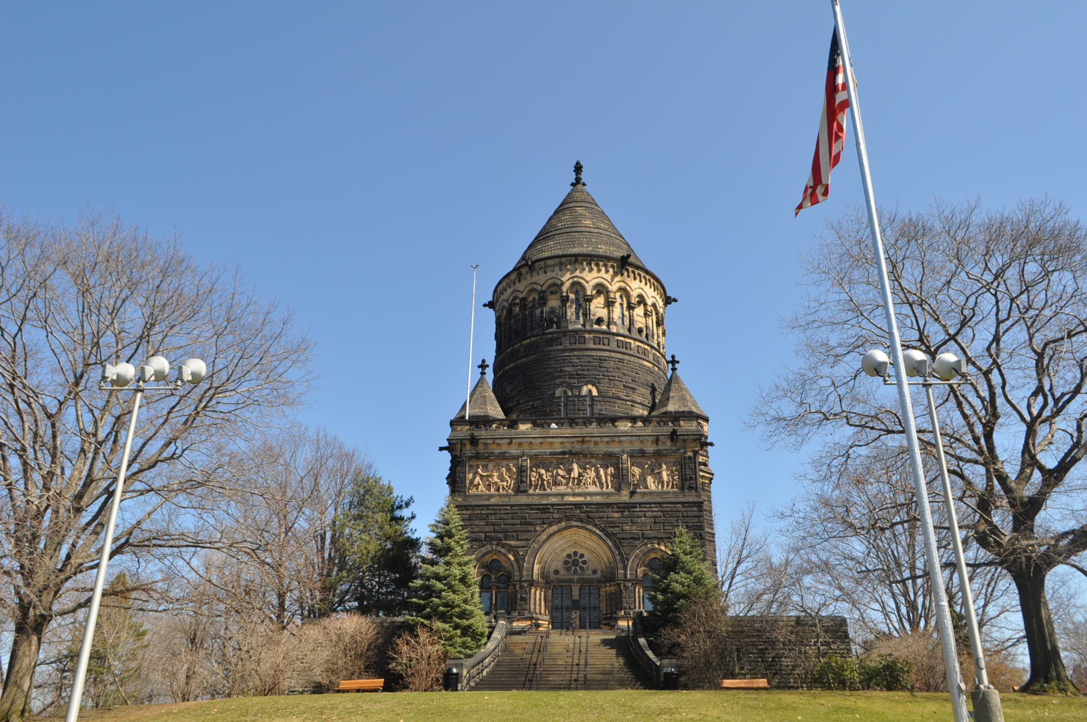 President Garfield's Monument paranormal