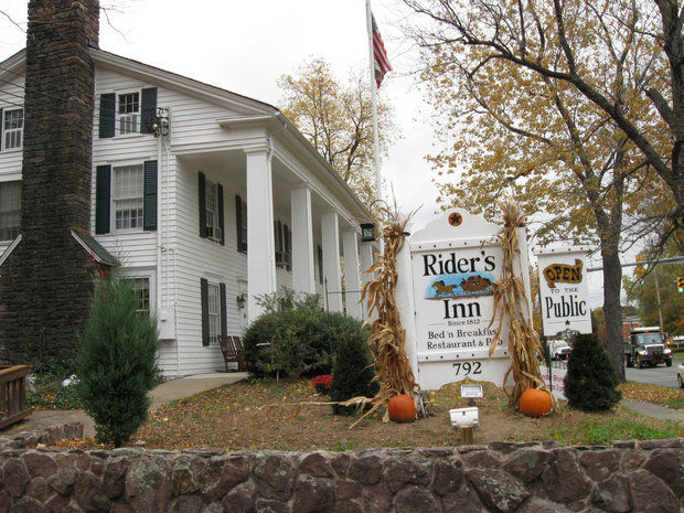 Rider's Inn paranormal