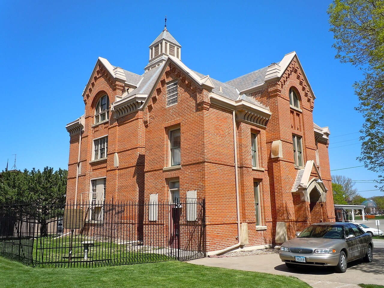 Historic Pottawattamie County Squirrel Cage Jail
