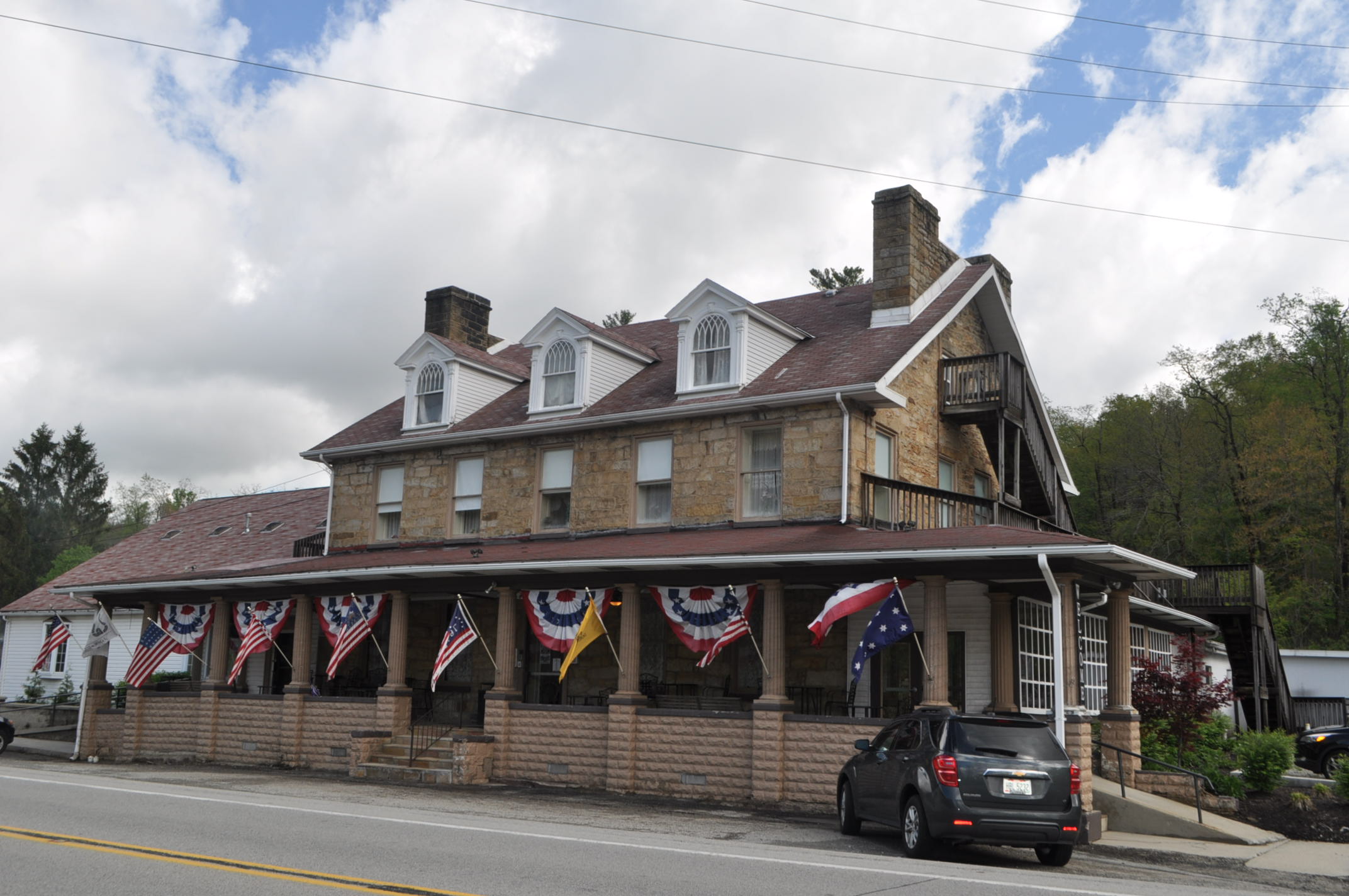 The Stone House Restauraunt and Country Inn paranormal
