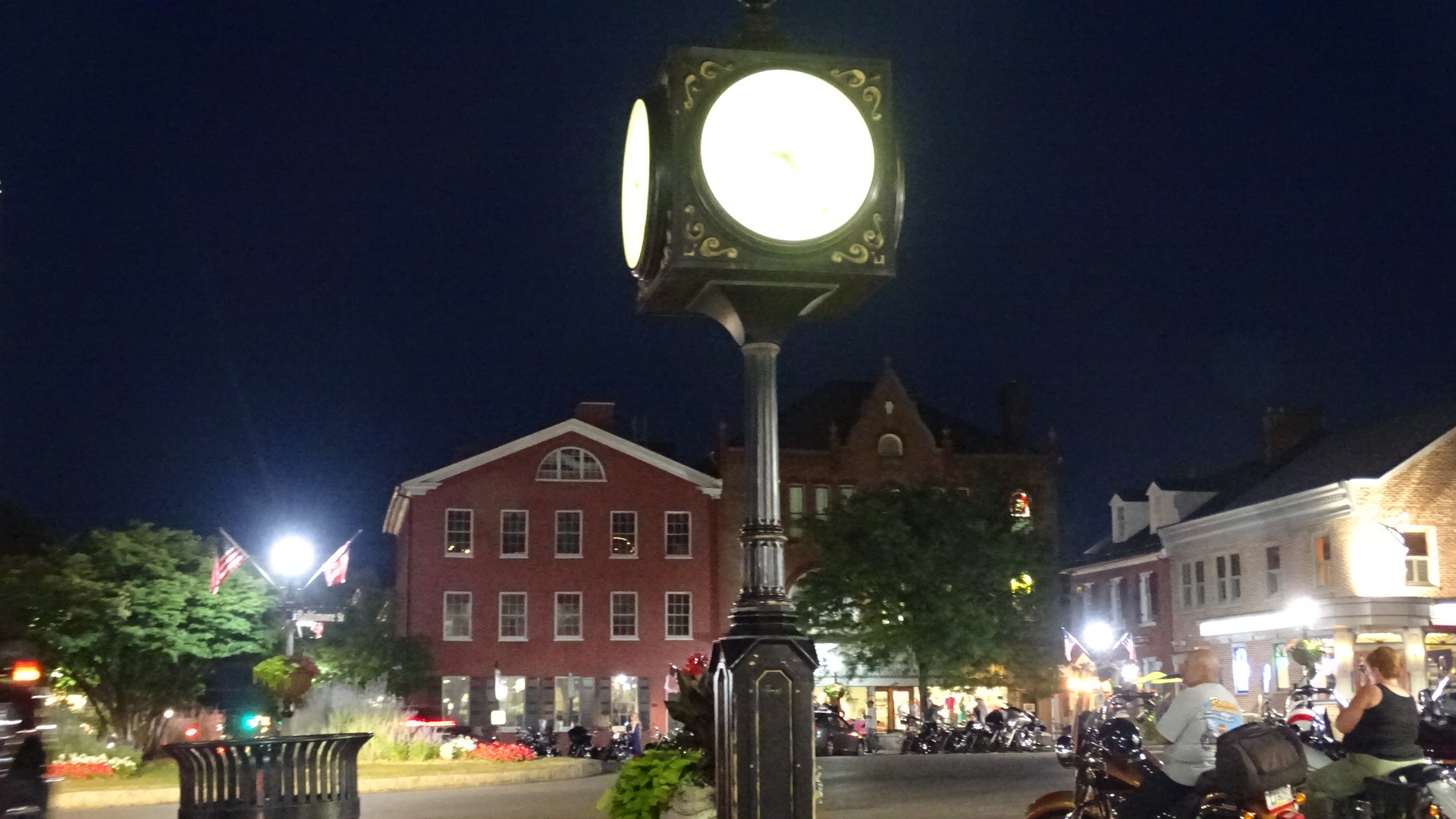 Lincoln Square Gettysburg paranormal